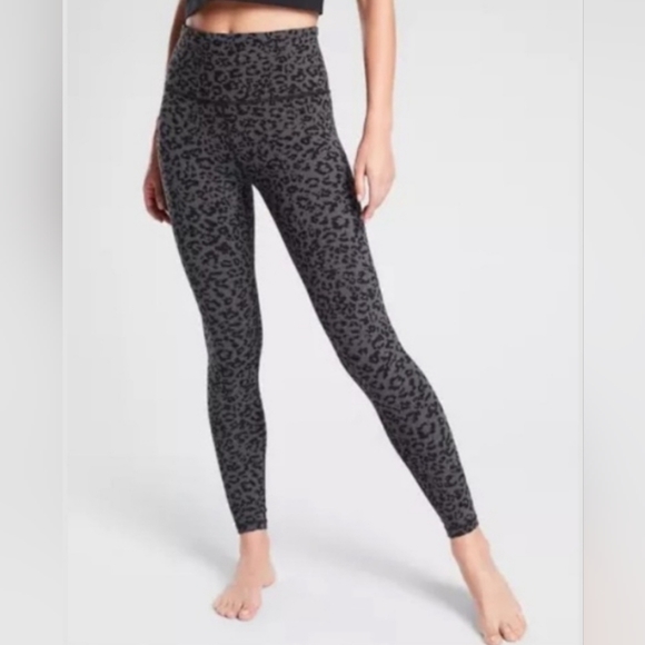 ATHLETA Elation Ultra High Rise Leggings Gray & Black XS Excellent Condition - Picture 1 of 10